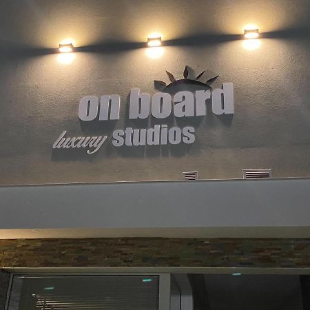 On Board Luxury Studios Sarti Bagian luar foto