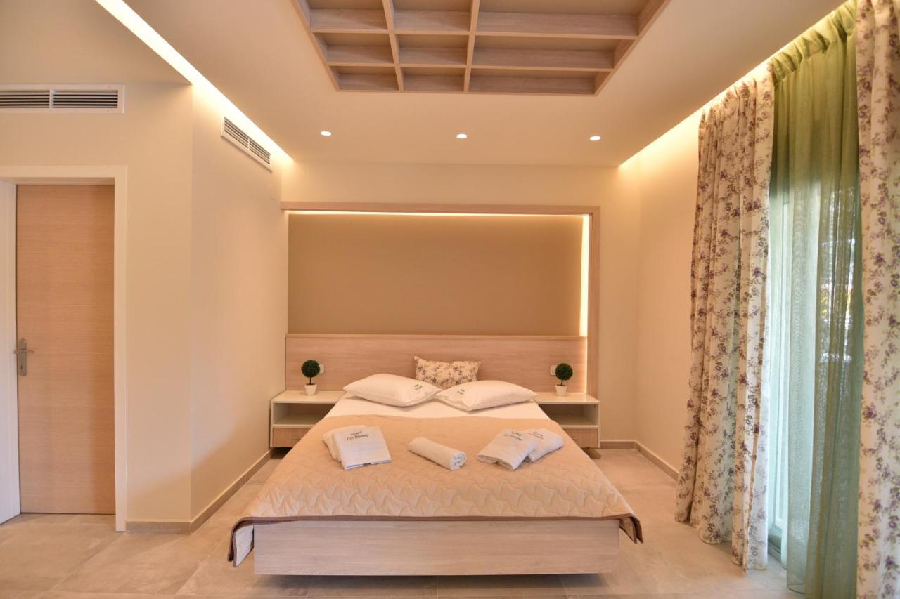 On Board Luxury Studios Sarti Bagian luar foto