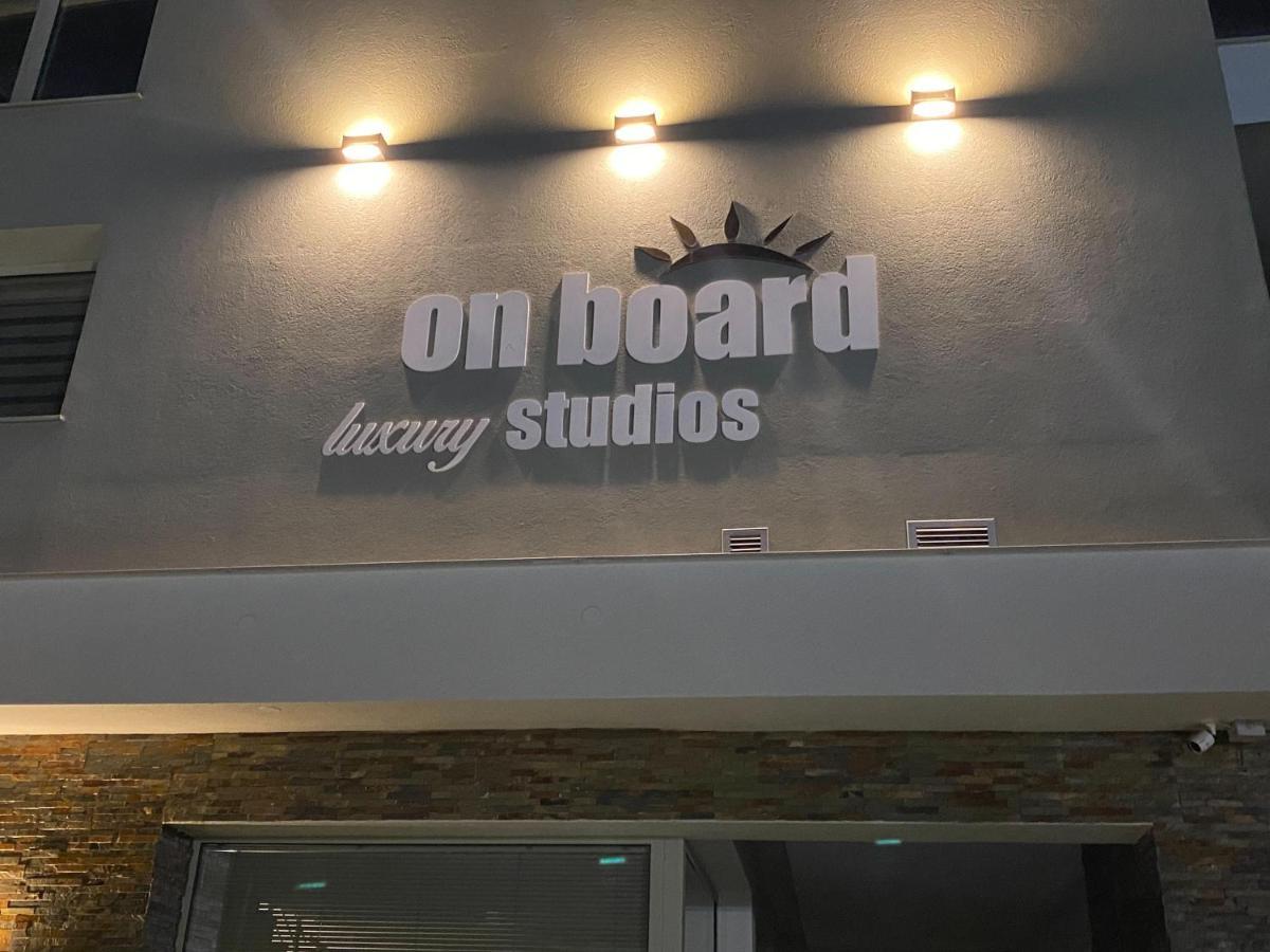 On Board Luxury Studios Sarti Bagian luar foto